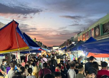 Taman Ungku Tun Aminah Night Market