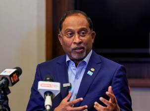 zambry-undertakes-working-visit-to-dubai-in-conjunction-with-cop28
