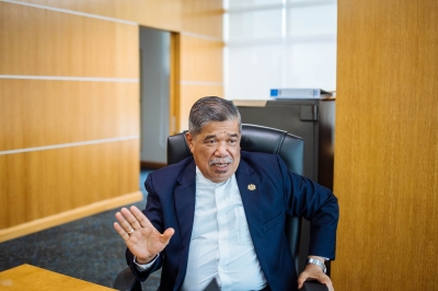 amanah’s-mat-sabu-bids-to-gee-up-umno-with-seal-of-approval-for-bn-ministers