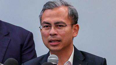 mcmc-sediakan-kerangka-mudahkan-daftar,-kawal-selia-media-sosial-–-fahmi