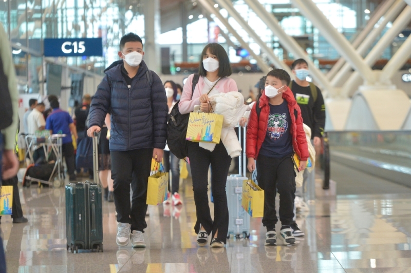from-december-1,-foreigners-visiting-malaysia-must-fill-up-digital-arrival-card;-autogate-available-for-10-countries