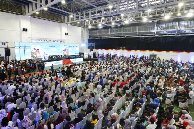 more-than-120,000-visitors-throng-central-zone-madani-rakyat-programme,-surpassing-target