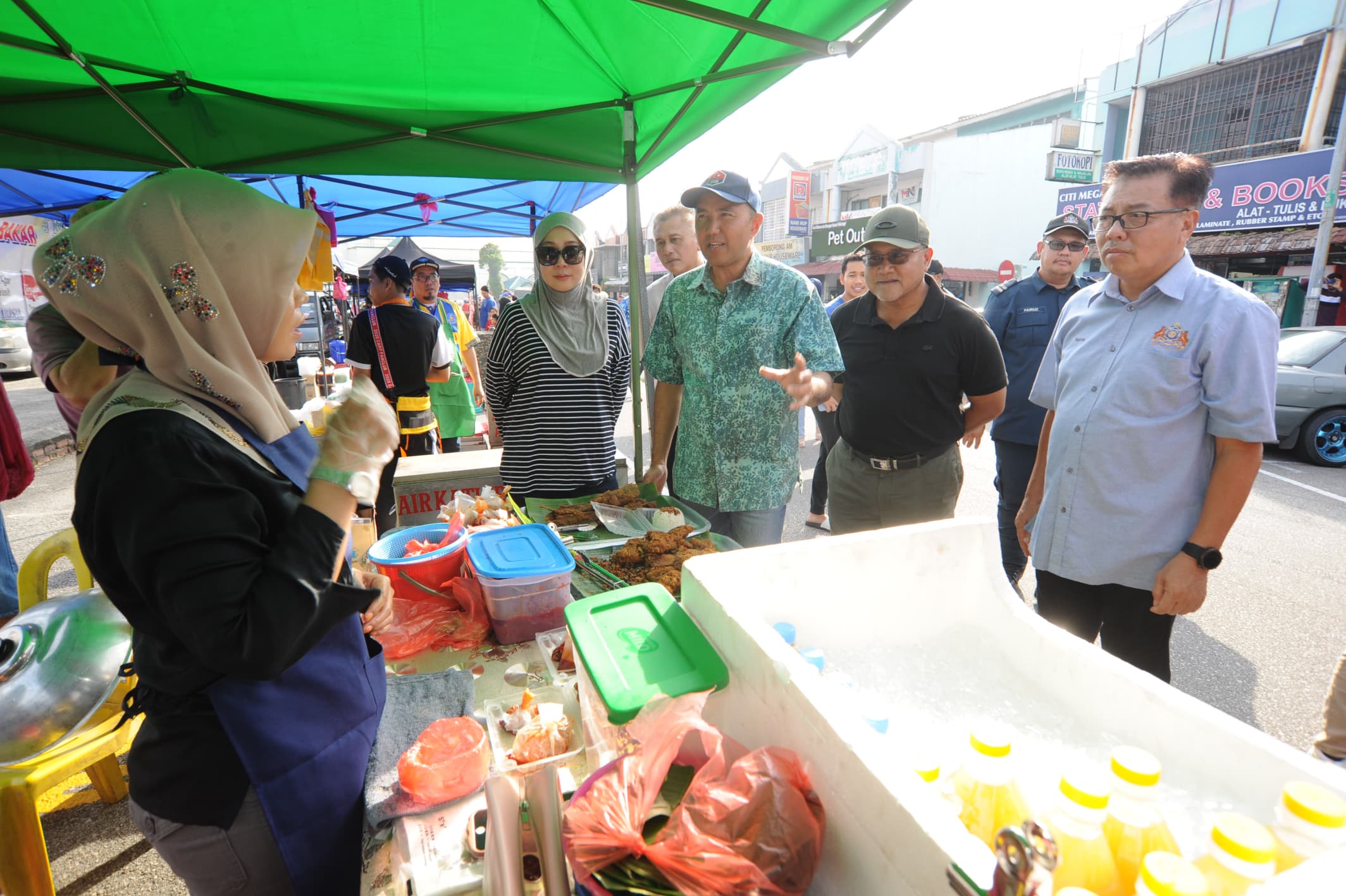 peniaga-asing-tidak-dibenarkan-berniaga-di-bazar-ramadan,-aidilfitri-–-exco-johor