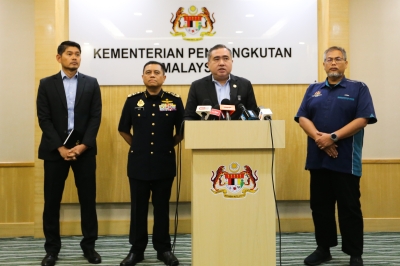 vehicle-entry-permit-at-malaysia-singapore-border-to-be-enforced-on-oct-1,-says-anthony-loke