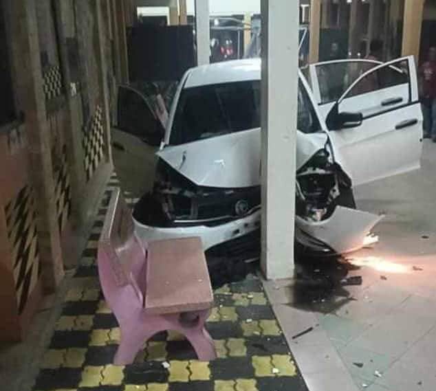 [video]-lelaki-kena-sawan-langgar-tembok-hospital