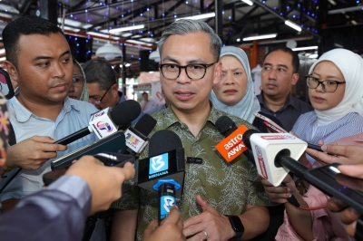 mcmc-to-work-with-police-over-viral-screenshots-of-zayn-rayyan’s-probe-papers,-says-fahmi