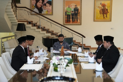 johor-to-start-pilot-schools-focusing-on-stem-and-english-in-2025,-says-mb