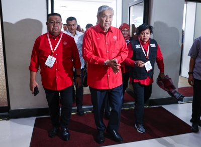 umno-president-calls-on-party-to-close-ranks,-strengthen-unity-after-nenggiri-by-election-win