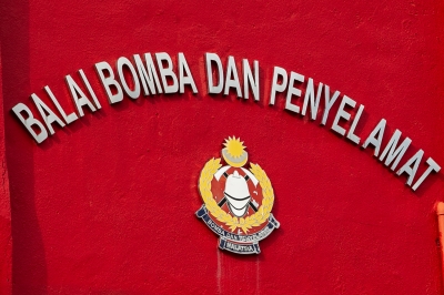 man-found-dead-after-falling-into-15m-well-in-johor