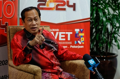 mahkota-by-election:-bn-must-navigate-ethnic-diversity,-social-media-reach-and-large-voter-base,-says-ahmad-maslan