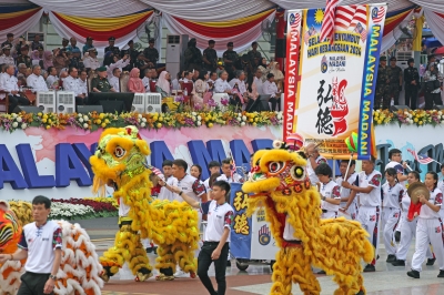 in-first-for-malaysia,-chingay-procession-appears-at-2024-national-day-parade
