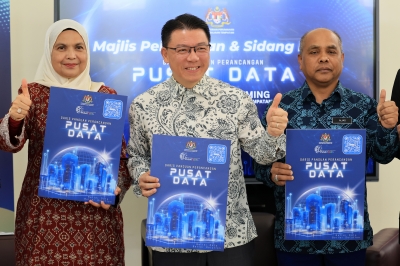 cabinet-approves-data-centre-planning-framework-to-strengthen-malaysia’s-digital-hub-status,-says-minister