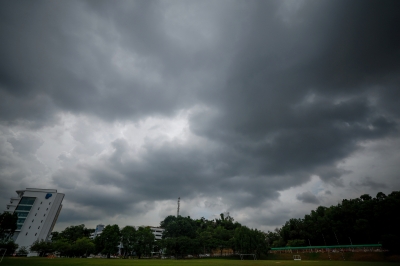 monsoon-season-kicks-off,-lasting-until-march:-dpm-zahid-urges-public-to-monitor-weather,-be-alert-and-follow-safety-directives