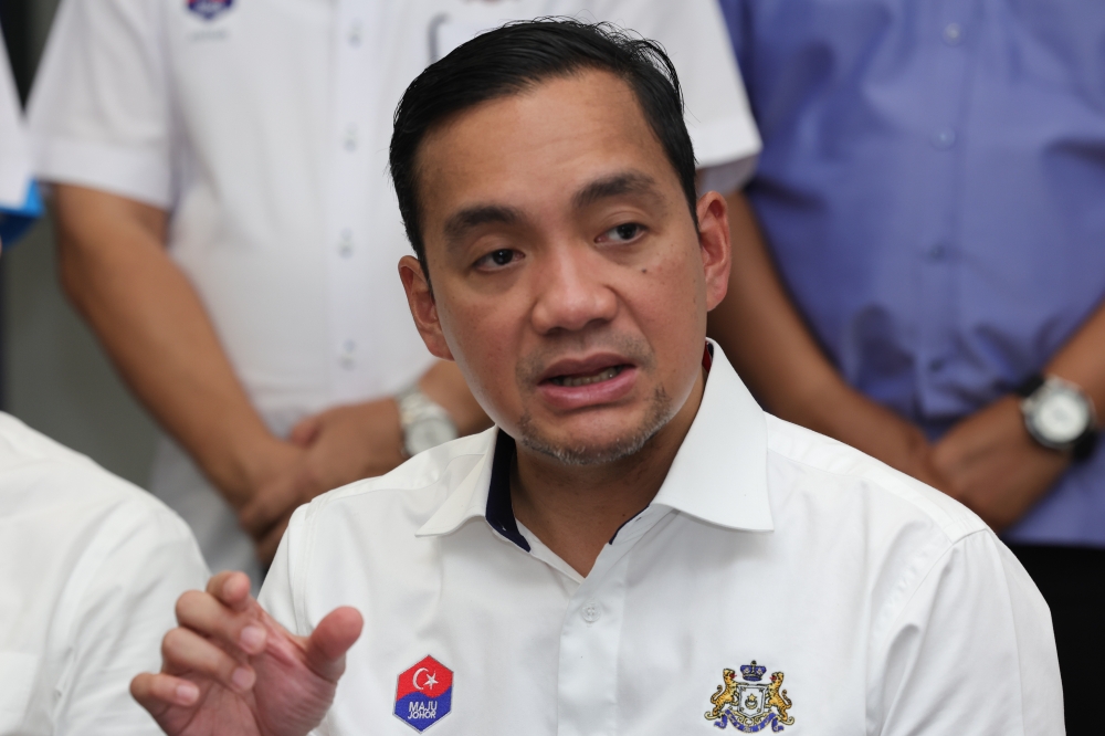 with-singapore-sez,-cm-says-johor-will-be-more-than-just-data-centres