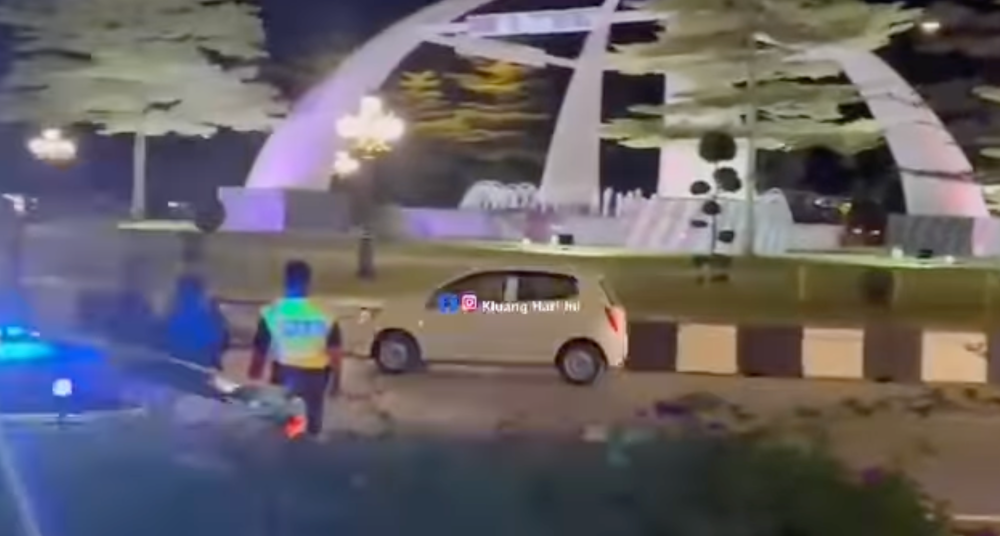 kluang-cops:-axia-driver-who-looped-roundabout-for-hours-diagnosed-with-schizophrenia