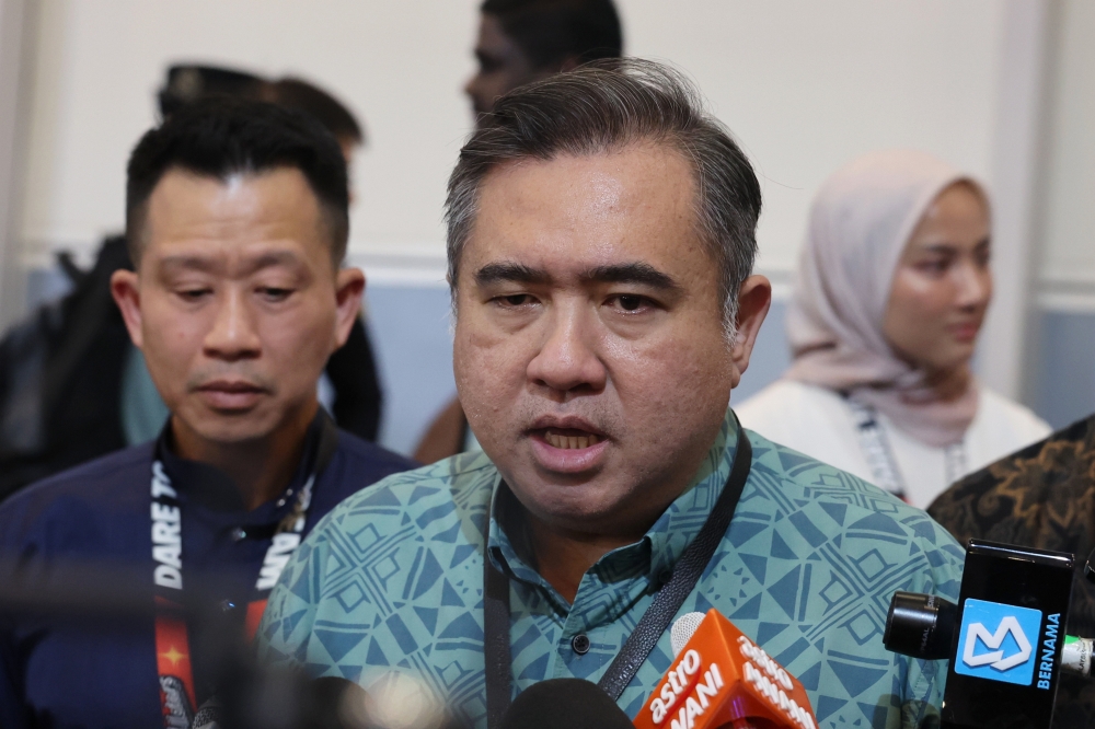 deadly-kluang-crash:-loke-vows-full-probe,-stern-action-if-transport-firm-broke-safety-rules