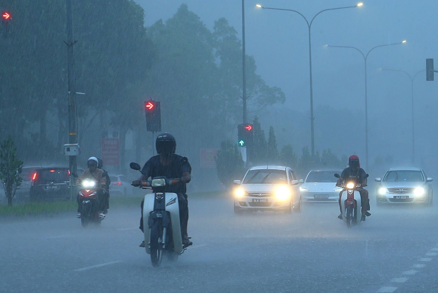 empat-negeri-hujan-lebat-petang-ini