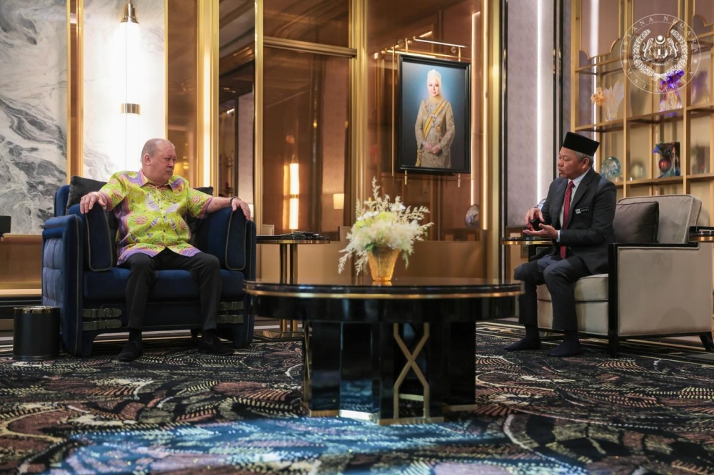 sultan-ibrahim-gifts-new-mosque-to-batu-muda-residents-in-kuala-lumpur