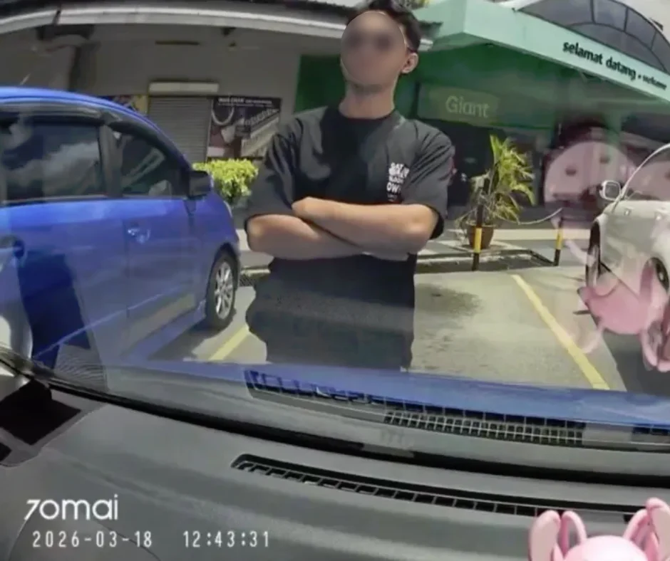 driver-stands-her-ground-against-man-‘chop’-parking-spot,-netizens-cheer:-“don’t-give-them-face!”