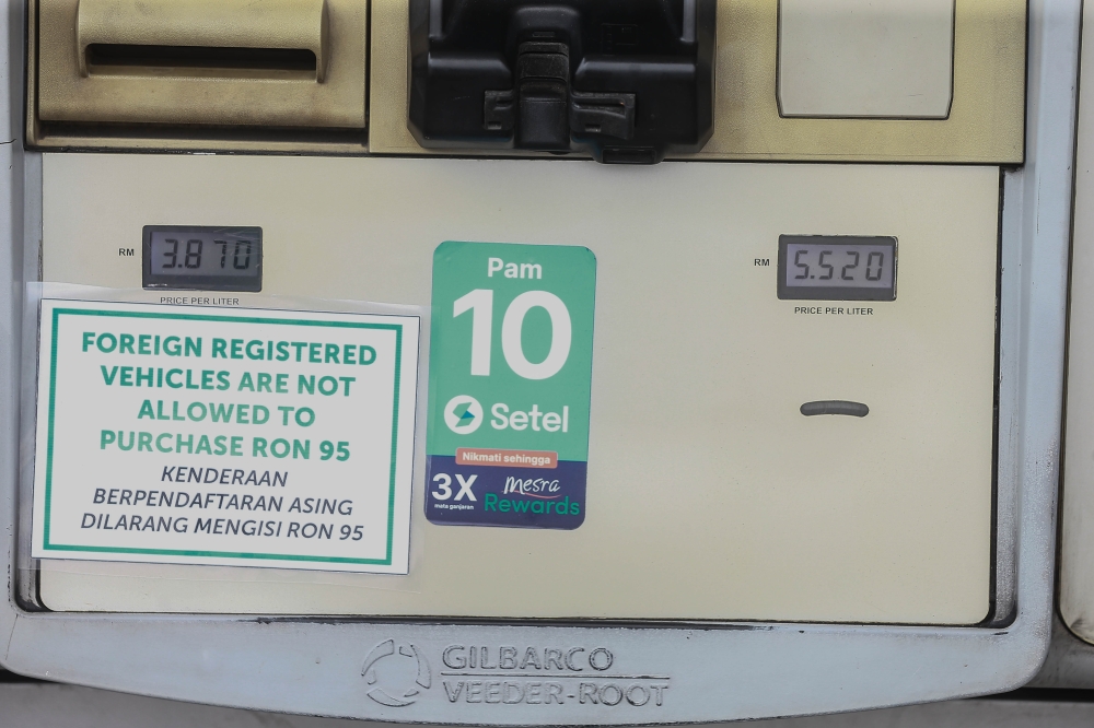 malaysia-enforces-foreign-card-ban-on-ron95-fuel-at-self‑service-terminals-nationwide,-effective-today