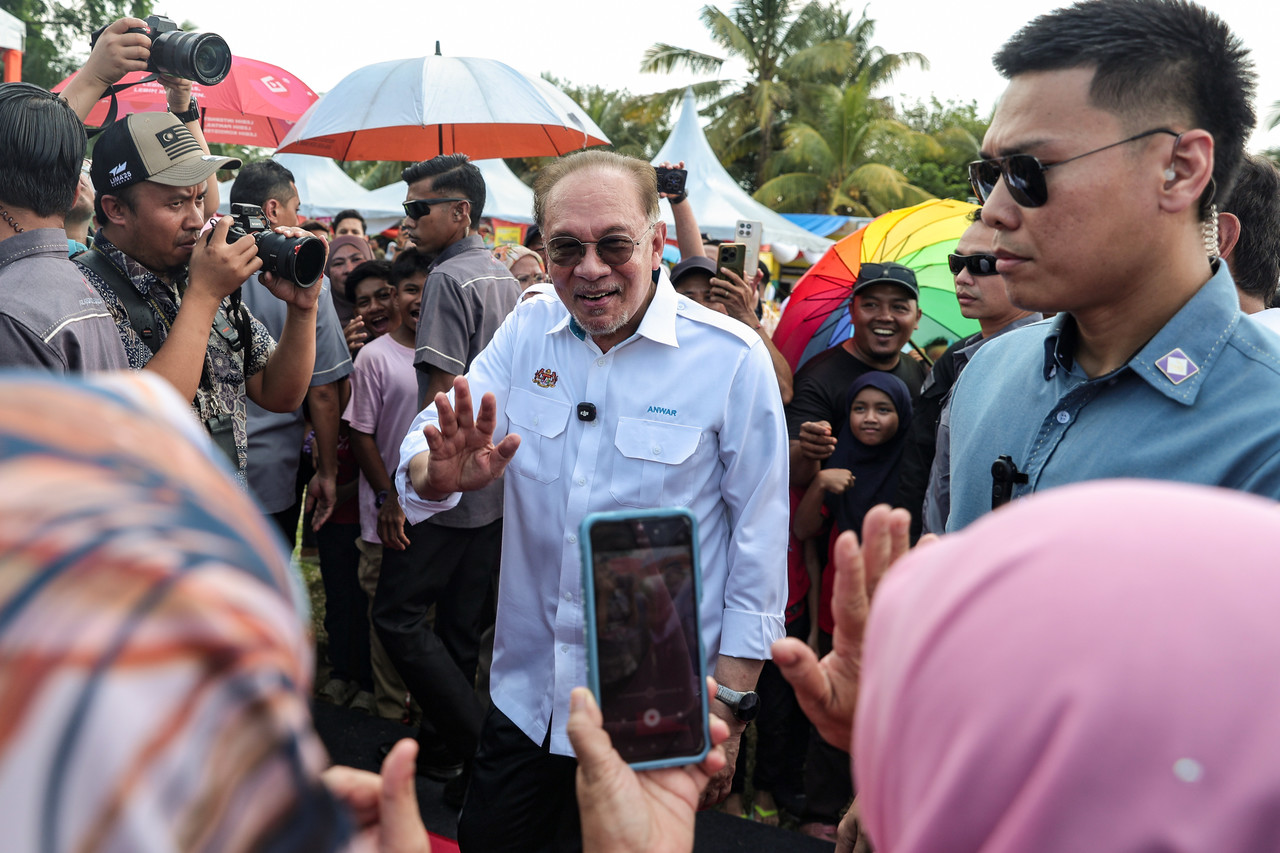 pm-anwar:-malaysia’s-diplomatic-efforts-on-iran-issue-should-be-given-credit