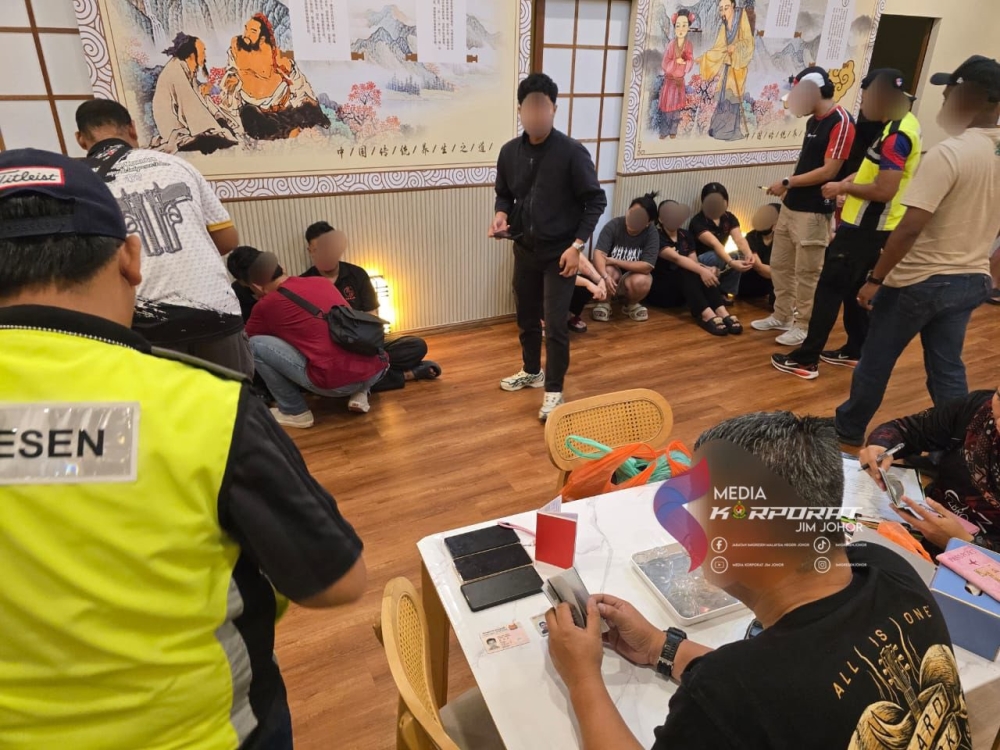 johor-massage-parlour-raid-sees-21-detained-over-immigration-offences