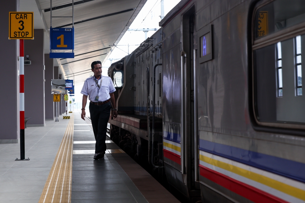 jb-sentral-closure:-ktmb-activates-bus-transfers-amid-rts-link-project-works-from-june-11
