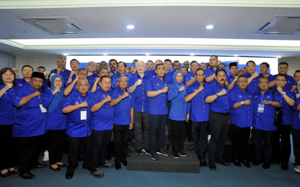 bn-announces-johor-election-candidate-lists,-onn-hafiz-spearheading-the-charge