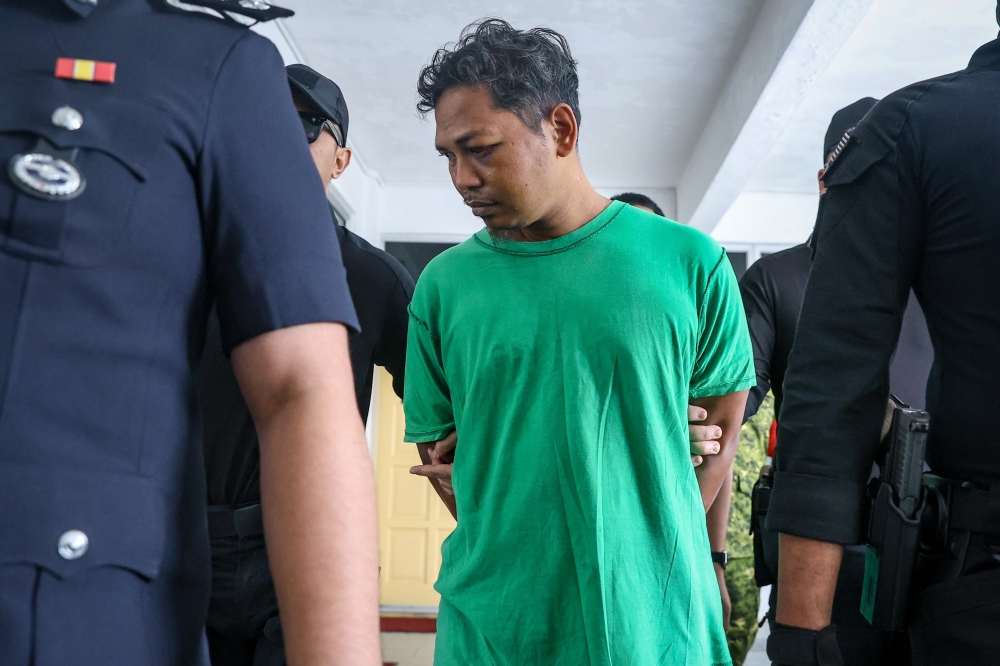roti-canai-maker-charged-in-kota-tinggi-court-with-murder-of-five‑year‑old-niece-at-tanjung-sedili-river